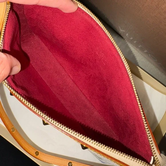 Louis Vuitton Multicolor Monogram Shoulder Bag - Picture 4 of 14